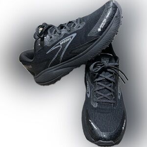 Brooks Men’s Divide 5 GTX Waterproof Trail Running Shoe, Size 10.5